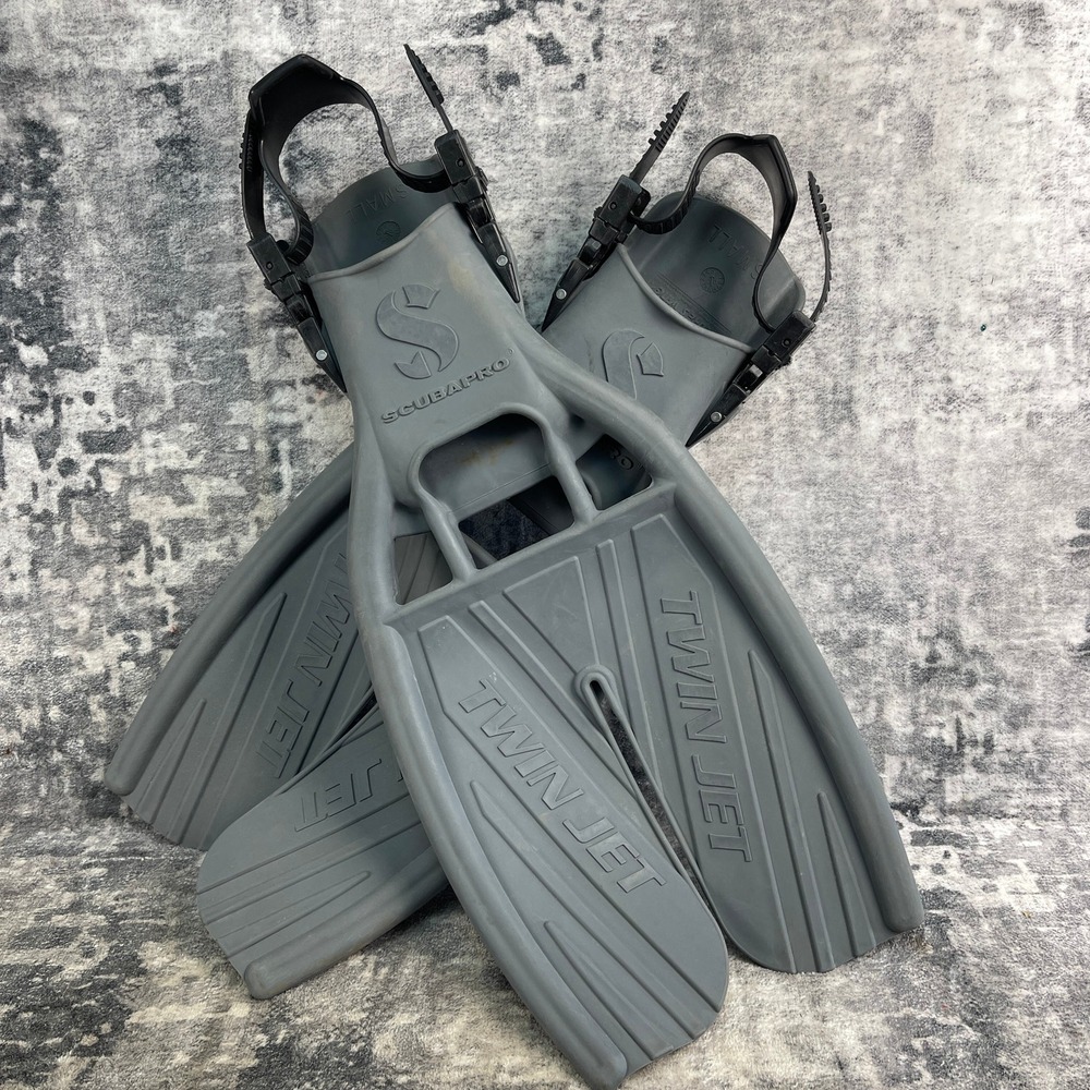 Scubapro Twin Jet Split Fins Size Small Grey Scuba Diving Snorkel Gear